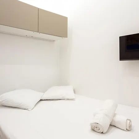 Appartamento Wehost D2 - Smart & Chic Loft, 3 Mins To Beaches