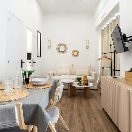 Apartman Wehost D2 - Smart & Chic Loft, 3 Mins To Beaches *