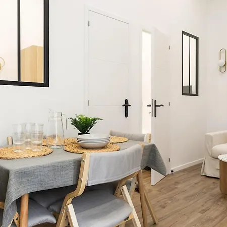 Apartmán Wehost D2 - Smart & Chic Loft, 3 Mins To Beaches *