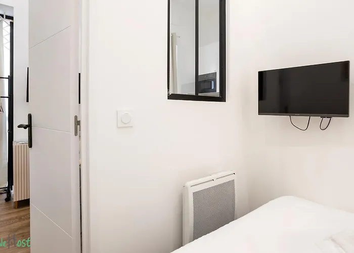 Wehost D2 - Smart & Chic Loft, 3 Mins To Beaches Apartment *