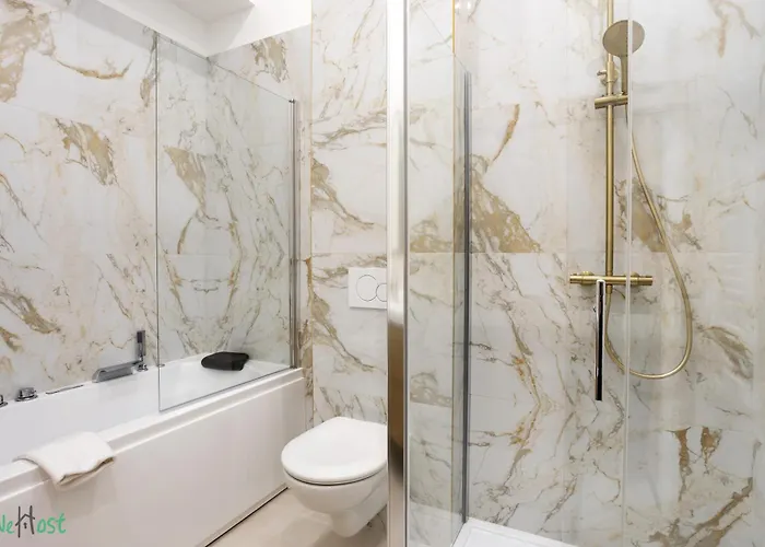 Wehost D2 - Smart & Chic Loft, 3 Mins To Beaches