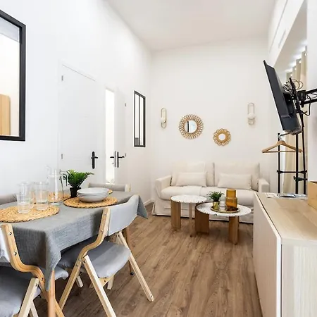 Wehost D2 - Smart & Chic Loft, 3 Mins To Beaches Apartament *