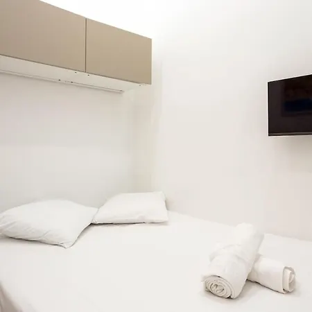 Apartament Wehost D2 - Smart & Chic Loft, 3 Mins To Beaches Nicea
