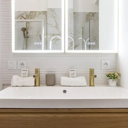 Apartament Wehost D2 - Smart & Chic Loft, 3 Mins To Beaches *